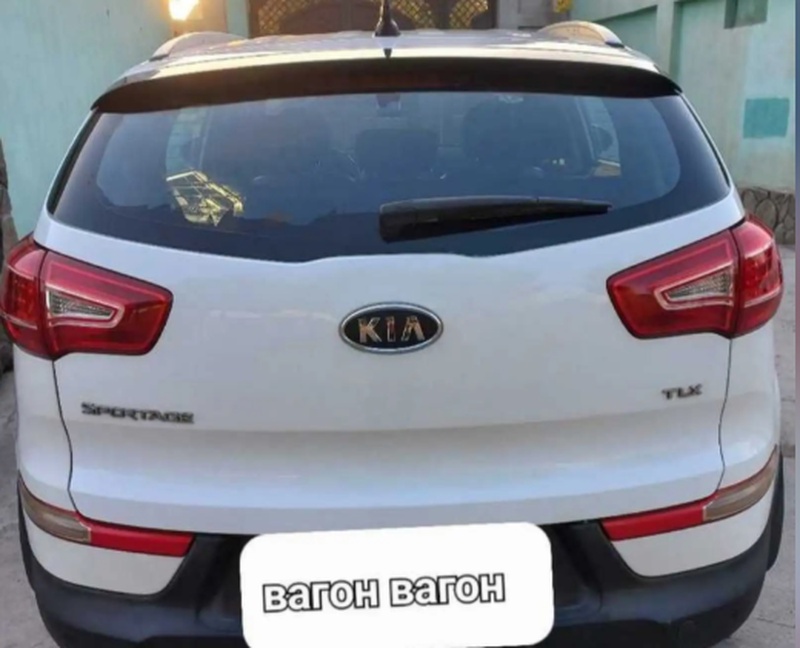 Стекло багажника от Kia Sportage